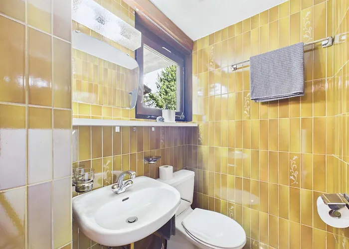 Cozy Single In The Heart Of Saas-Fee